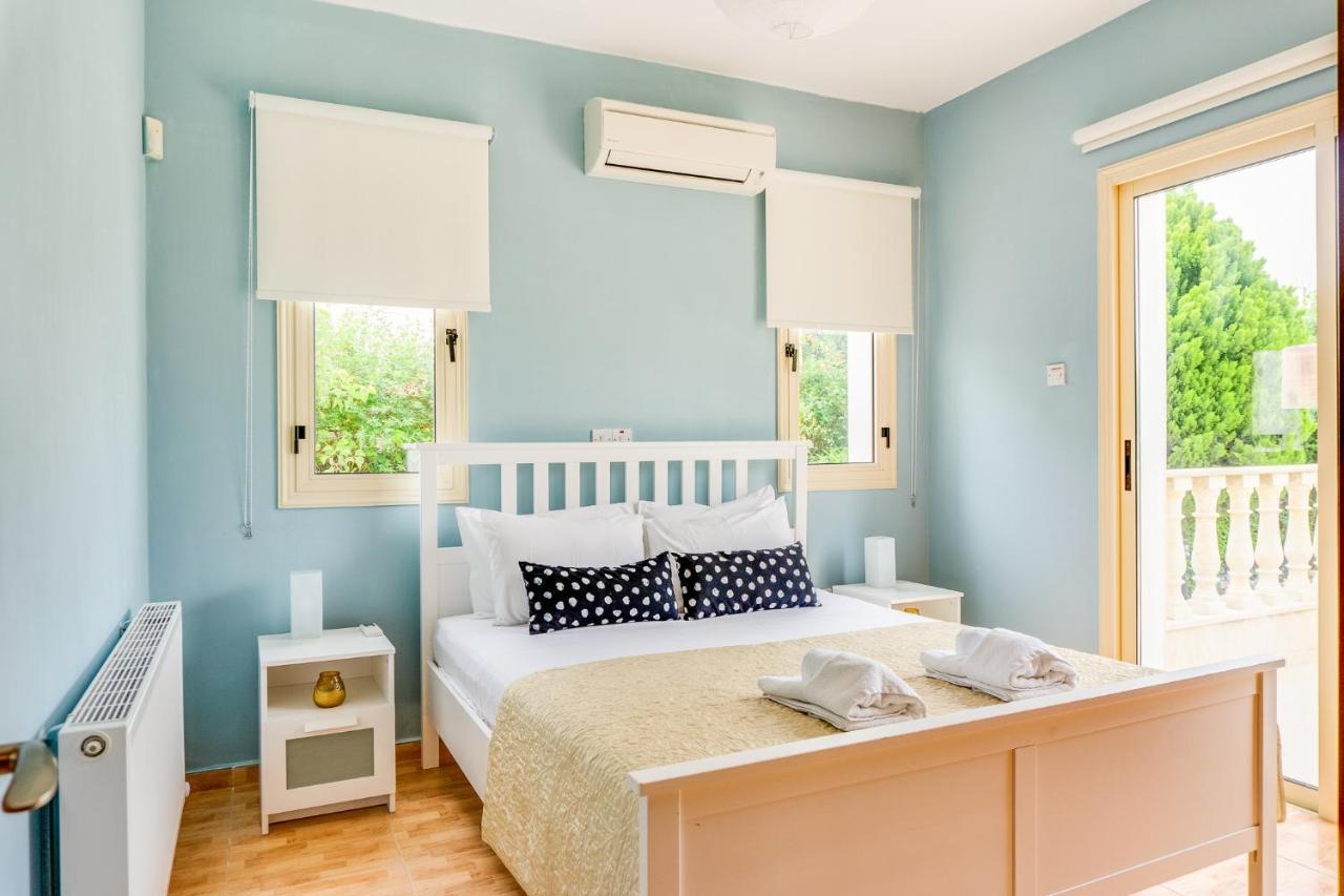Villa Deja Blue By Ezoria Villas Coral Bay Exteriér fotografie