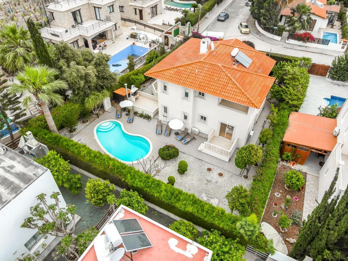 Villa Deja Blue By Ezoria Villas Coral Bay Exteriér fotografie